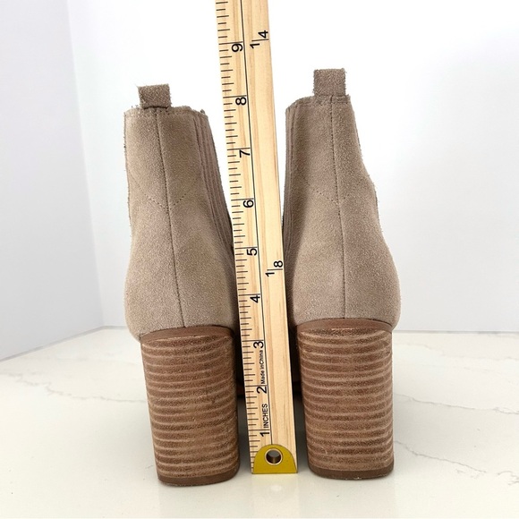 Marc Fisher Suede Heeled Ankle Boot Bootie Pointy Toe Pull On Light Tan Size 7.5 - Picture 7 of 11